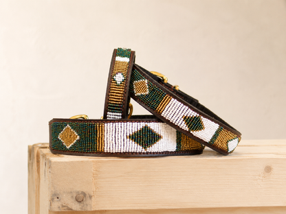 SIOUX - GREEN beaded dog collars on a light wooden crate